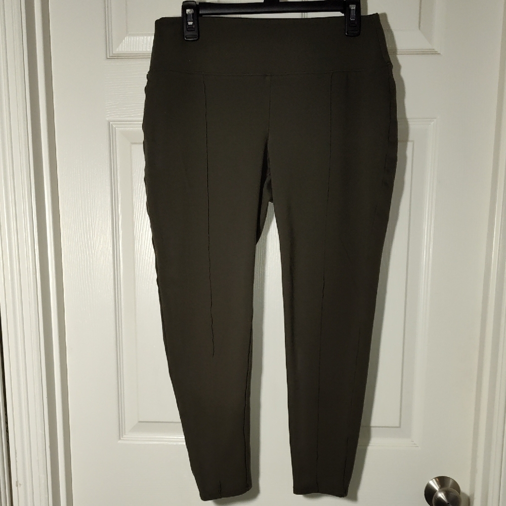 Apt. 9 Hunter Green Legging Pants With Front Seam,  Tummy Tuck Waist Band